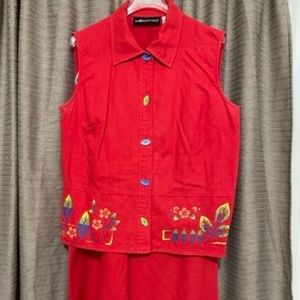 Size 8 Red Sleeveless Top & Capri with Leaf Buttons and Appliqué